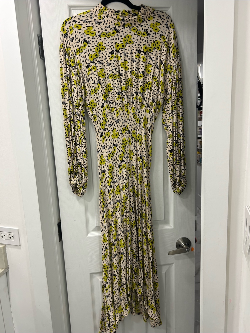 Ghost London Women’s Floral assymeyrical Long Sleeve Midi Dress - Cream & Lime